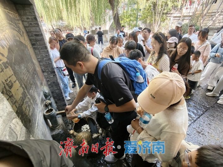 探泉、品泉，赏泉 游客沉浸式感受济南泉水文化