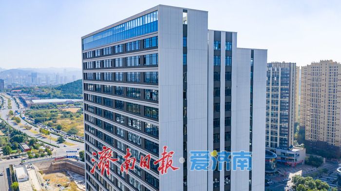 万融广场（腊山店）进入收尾阶段 地铁 TOD 综合体点亮济南腊山片区商业新未来