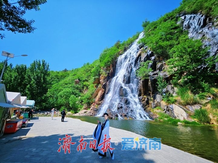 飞瀑流泉享清凉！济南南部山区黄巢瀑布水景正盛