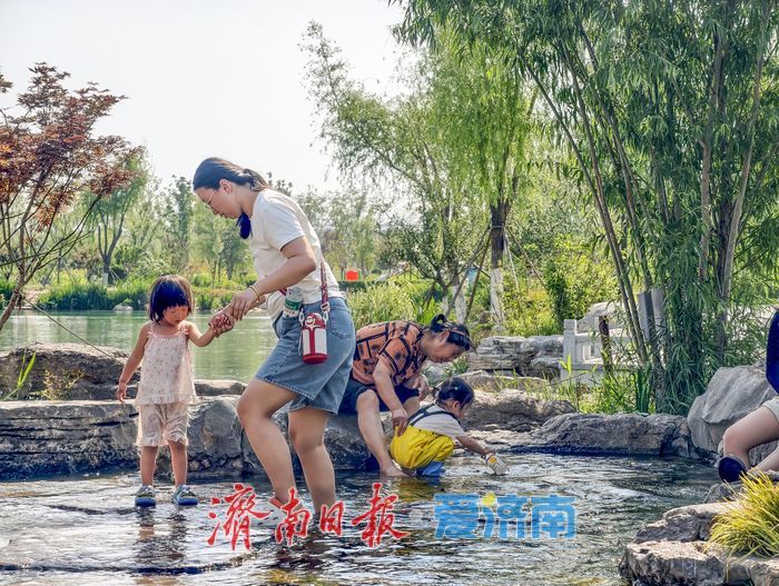 泉畔觅清凉