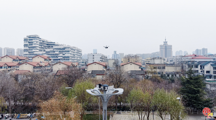 “5分钟飞行圈”要来了，济南首根智慧灯杆化身城市新“耳目”