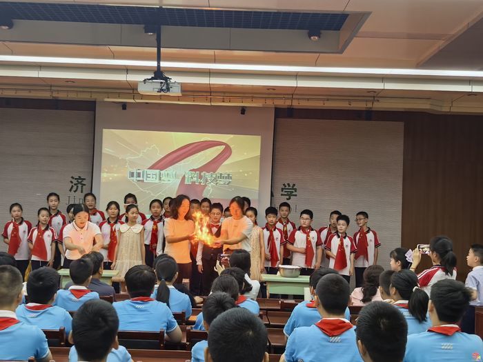 科技童梦 闪耀六一丨济南市经七路第一小学举办六一庆祝活动