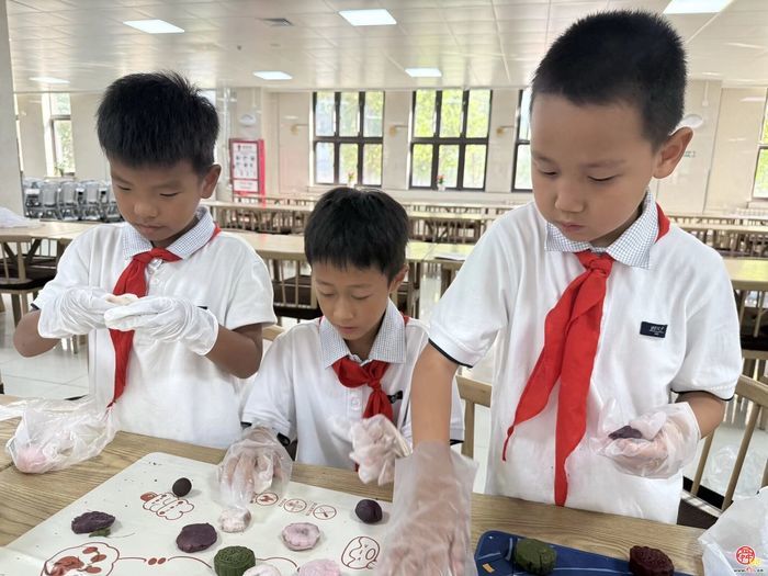情满中秋 传承古韵——玖玺小学开展中秋主题系列活动