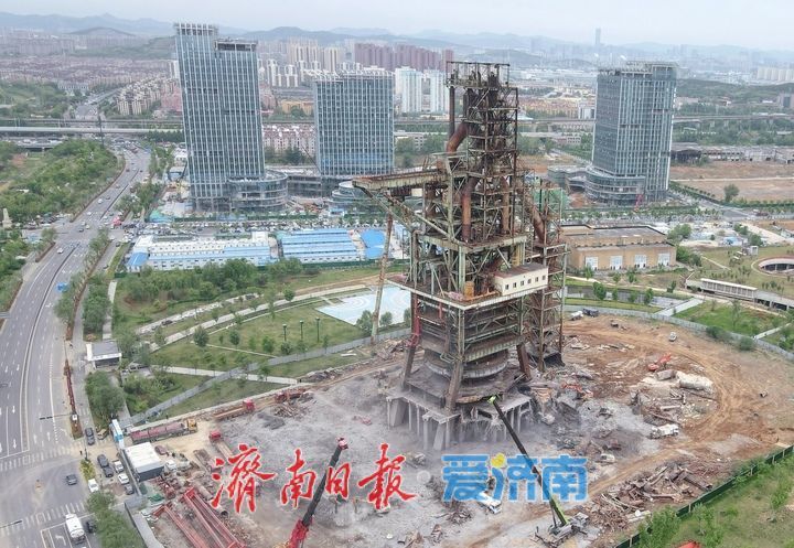 昔日“钢铁地标”将转型，济钢3200立方米高炉打造工业文化潮流打卡地