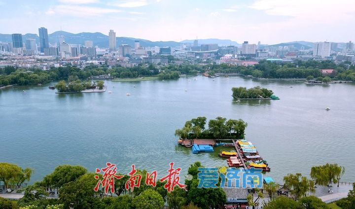一年四季 泉在济南丨泉城初夏巧云伴，一城山色半城湖