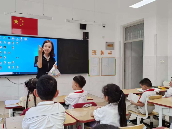 高新区景汇小学开展中秋节主题活动