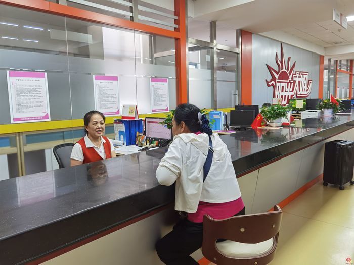 市政协月度商量：汇聚众智，力促服务消费扩容升级