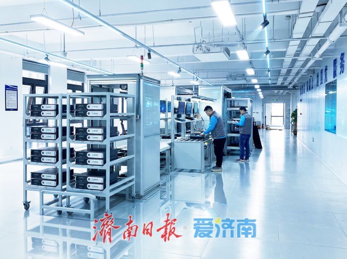 项目赋能 生产线上的新动能丨为AI时代网络安全锁加上“安全门” “济南造”密码芯片走向国际前沿