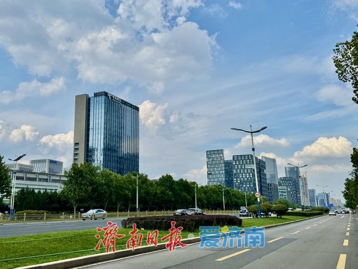 一年四季 泉在济南丨雨后济南夏云奇峰绘美景