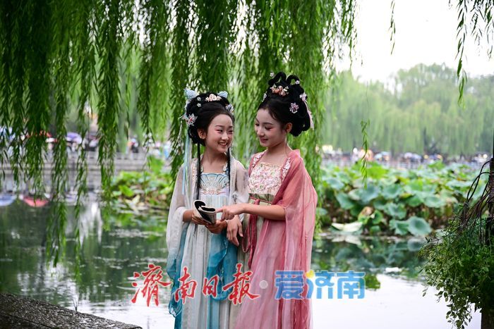 一年四季 泉在济南 