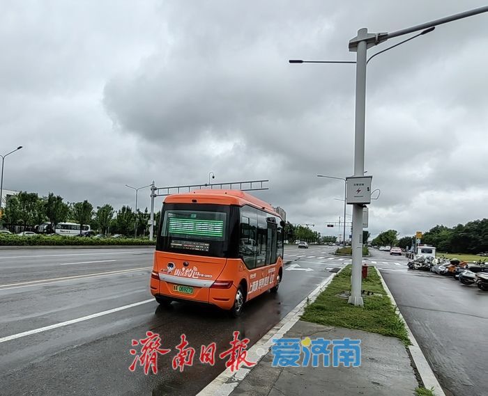 手机“打公交”，解锁出行新体验！济南网约公交“小橙子”上路