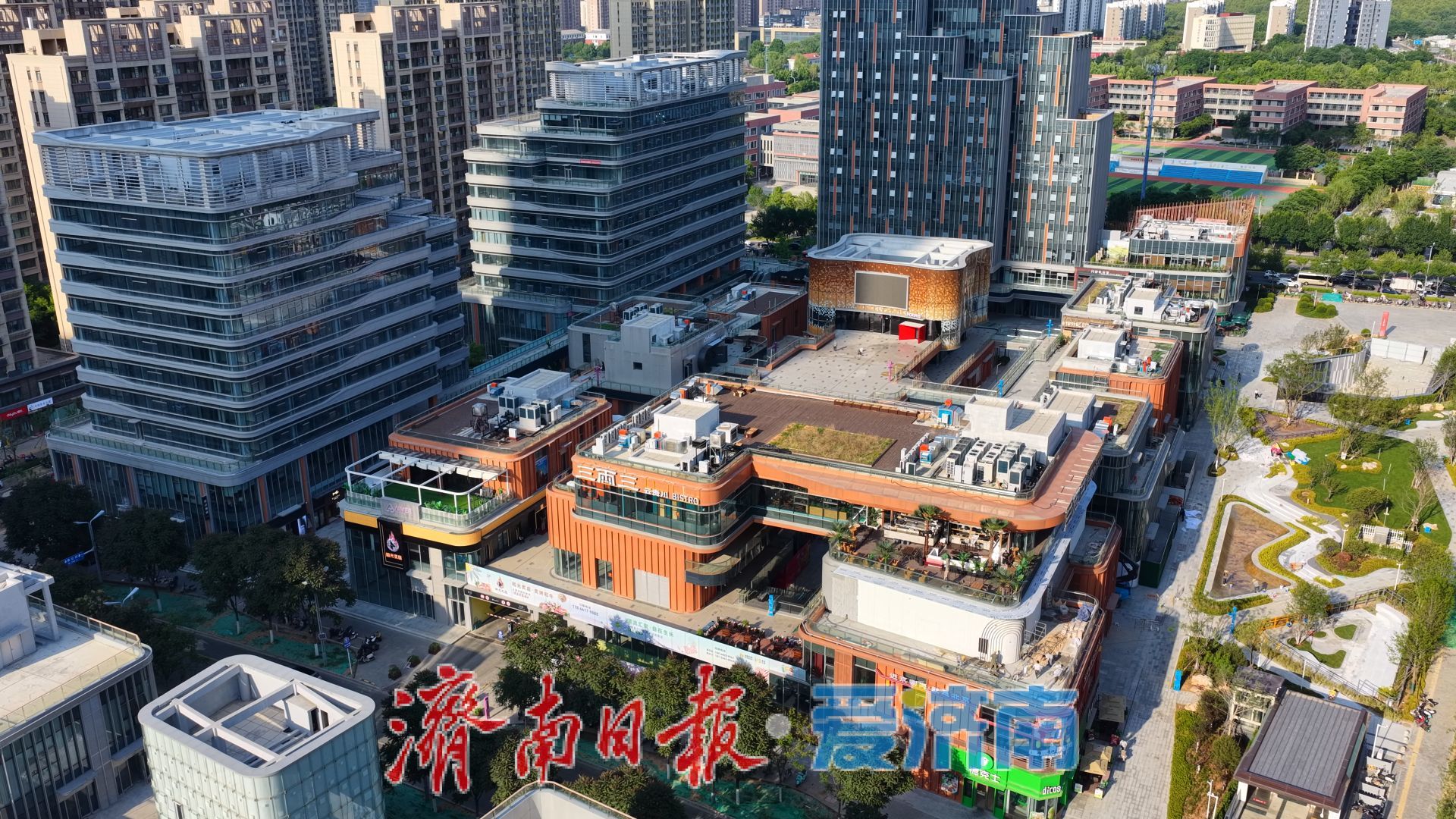 济南首个公园式商业街区——绿地国金天地进入开街冲刺阶段
