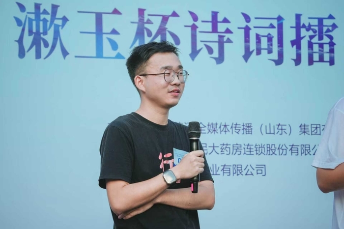 00后汽车工程师“狂飙”飞花令，连胜19人成最强擂主