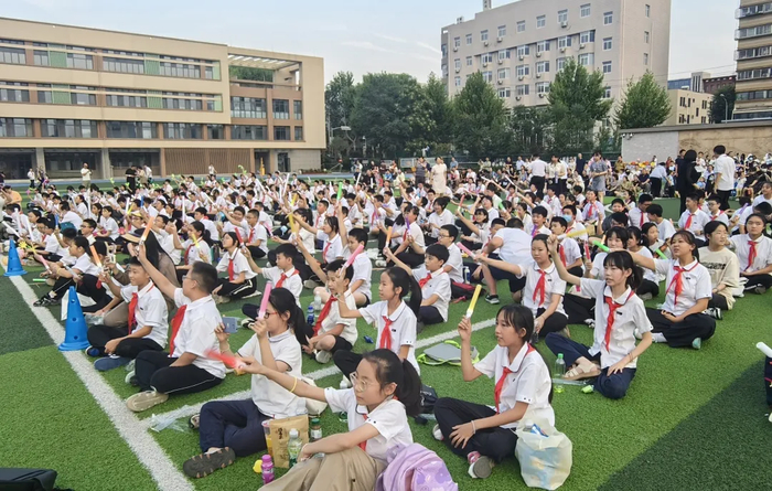 告别是为了更好地逐光远行！历下区燕山小学举行2018级毕业典