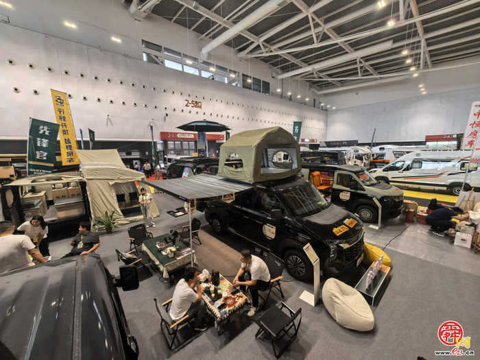 随心而往，畅享户外——中国重汽轻型汽车实力亮相广州房车展