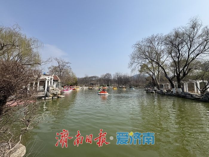 雨霁春光暖 泛舟享春意