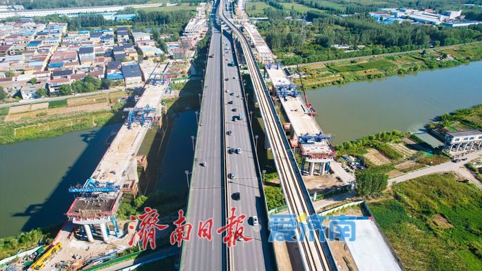 济南凤凰黄河大桥南延工程跨小清河连续梁提前15天合龙