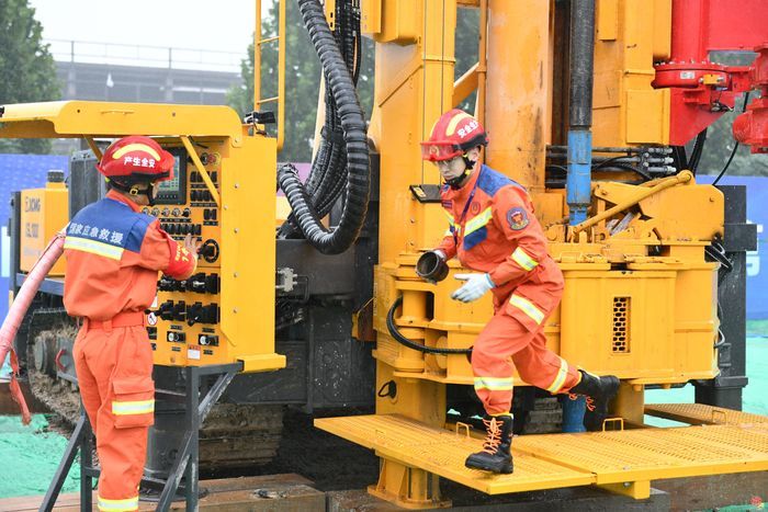 从岗位尖兵到全国冠军  90后地质小伙扎根矿山救援一线守护“生命防线”
