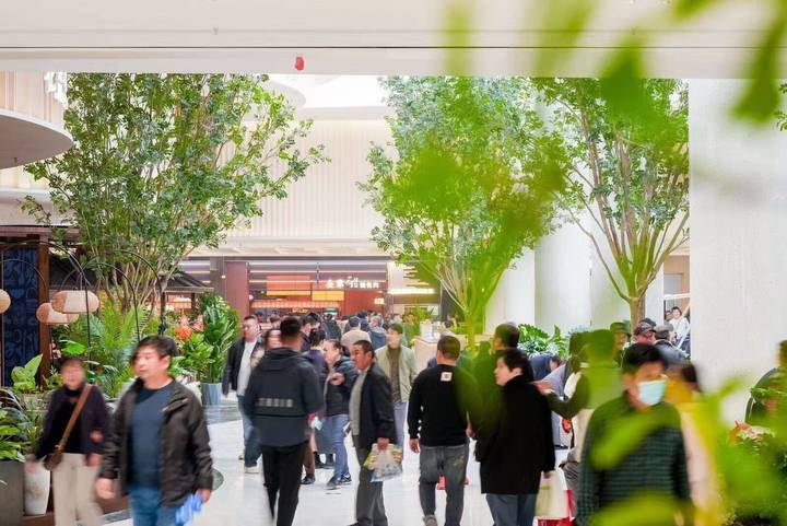 超过40%为首店品牌，龙湖济南西城天街今日开业纳客