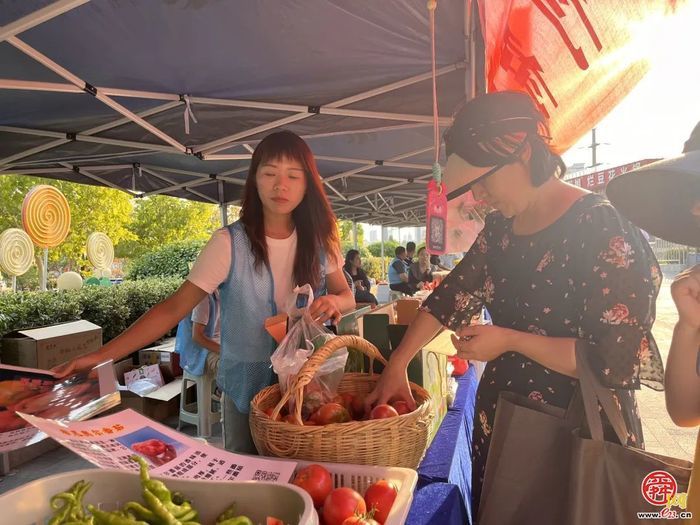  Take a big bite of meat! The "Spring People's Livestock Feast" is full of fragrance, and the citizens' "food" is lingering