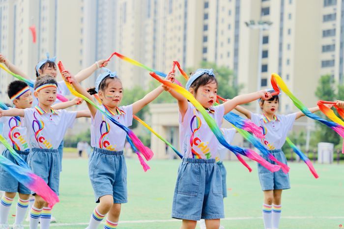 健康第一！市中区幼儿园体育嘉年华点亮幼儿多彩童年