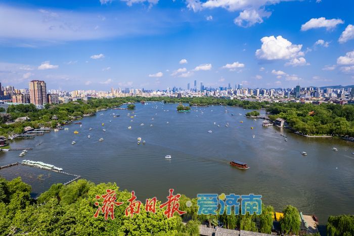 一年四季 泉在济南丨天光云影，乐享假期！市民尽享惬意时光
