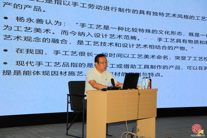 《经典传承——历届中国工艺美术大师作品回巡展》 济南站启幕