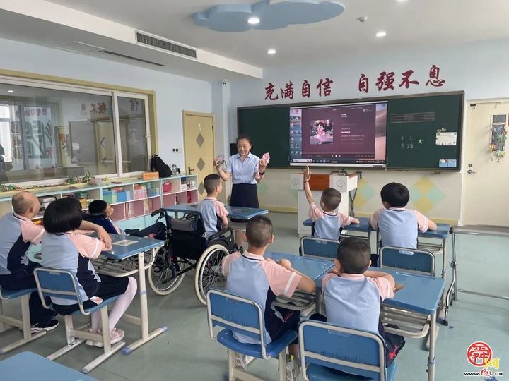 济南市儿童福利院联合济南市图书馆开展六一主题文化关爱活动