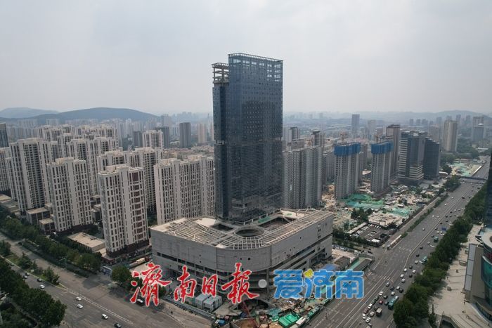项目强省会｜济南壹合广场项目超高层建筑外立面施工接近尾声