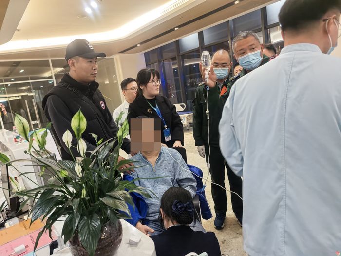 “生命悬崖”边的生死时速——济南健源康复医院多学科协作挽救高危心血管急症患者