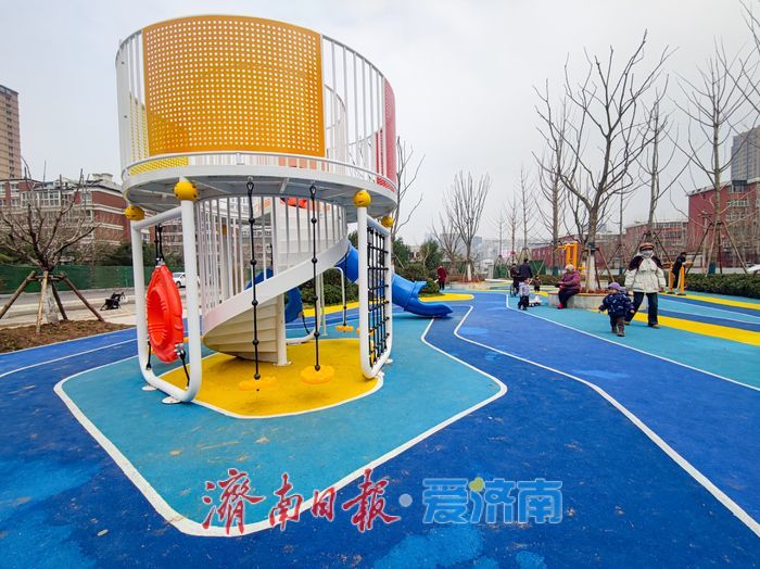 济南腊山河西路南延段滨水景观带成市民休闲新去处