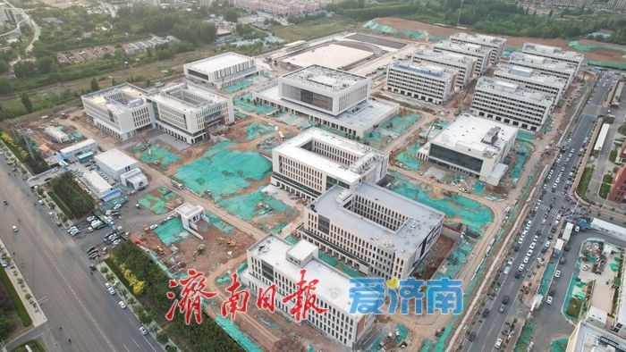 山东商业职业技术学院莱芜校区建设展现新貌