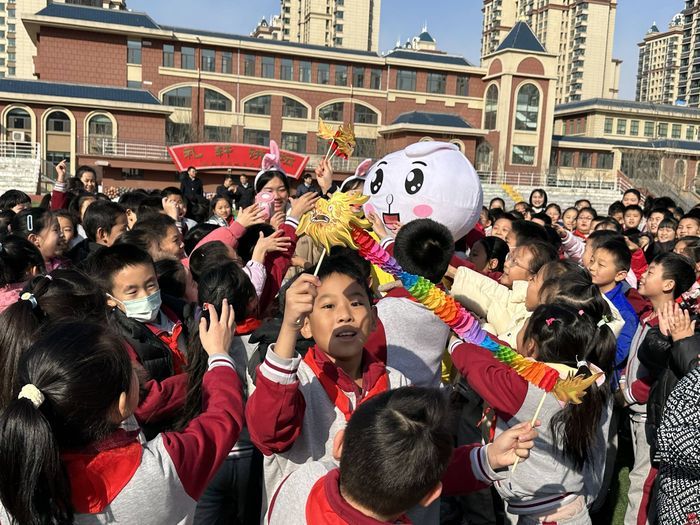 山东省济南市历城区礼轩小学元气满满开启新学期