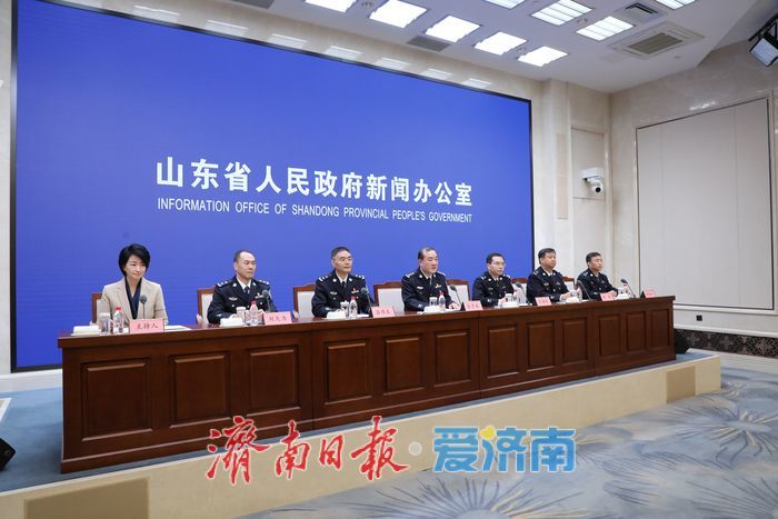 山东：全省5.5万个行政村实现“一村（格）一警”全覆盖