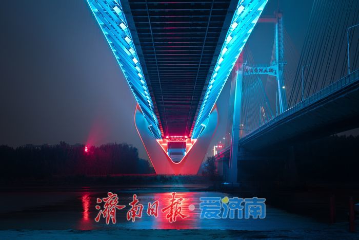 项目强省会｜以桥为幕 光影交织 济南黄河大桥新桥“灯光秀”上线