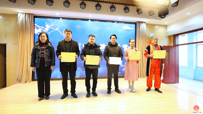 微光成炬 同心致远——济南市经八路小学2026年春季开学典暨棠华书院启动仪式