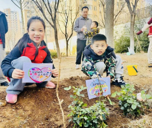 植树喜添新绿 共建文明家园——市中区福景幼儿园“植树节”主题活动