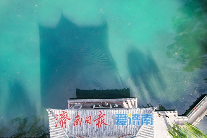 碧水如画，泉林入镜