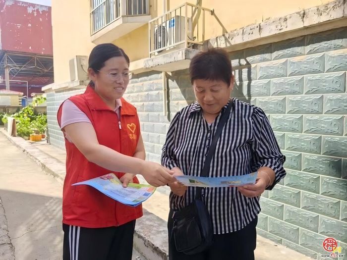 垃圾分类进小区 绿色环保入人心——平阴县开展垃圾分类主题宣传志愿服务活动