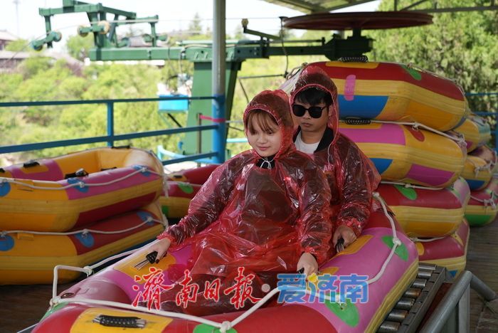 济南红叶谷 山水之间畅享“速度与清凉”！