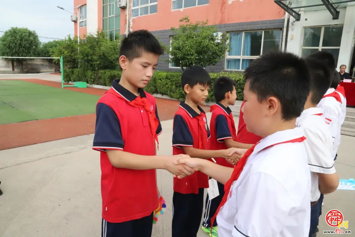 【和燕 手拉手】情牵黄河两岸 共育时代少年 ——济南市历下区燕山小学教育集团开展跨区域党团队共建活动