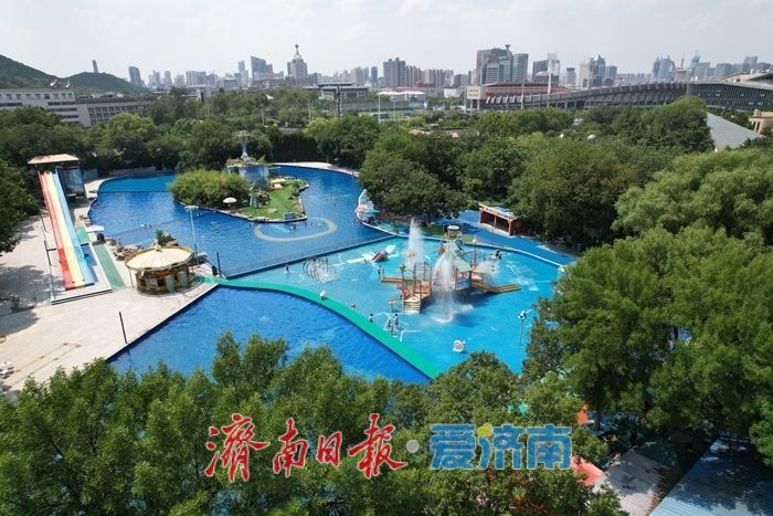 泉城公园水上乐园乐享清凉