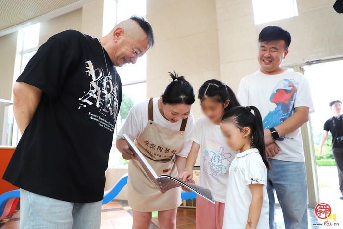 “心声”陶瓷艺术疗愈公益活动走进济南市儿童福利院