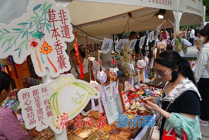 一年四季 泉在济南丨地下水位攀升 济南“泉水游”持续升温