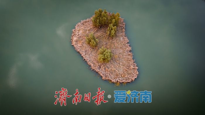 济南玉符河秋日生态日落交织，演绎自然诗意之美