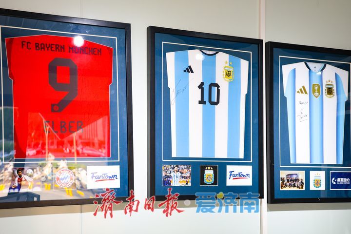 =FanTown世界杯豪门IP官方授权店落地济南国金天地，6月中旬即将开门迎客