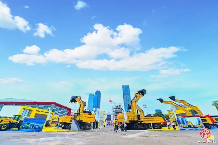 山东重工全球矿业合作伙伴大会暨矿用新品展示会在印尼举行