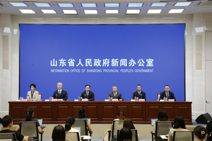 山东沿海港口货物吞吐量突破20亿吨，居全国首位