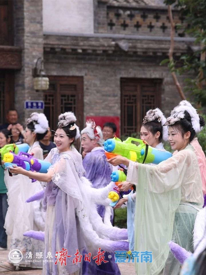 一年四季 泉在济南丨花火映泉·音律漫城——在清照泉城共赴藕花深处的夏天