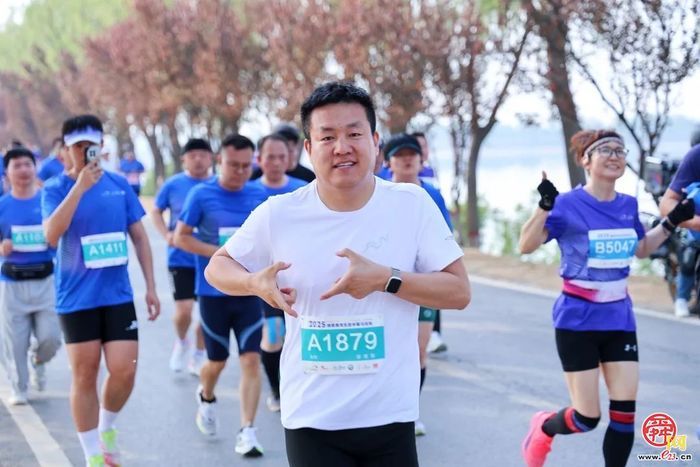 乘风破浪，再约槐马！2025槐荫黄河生态半程马拉松开跑